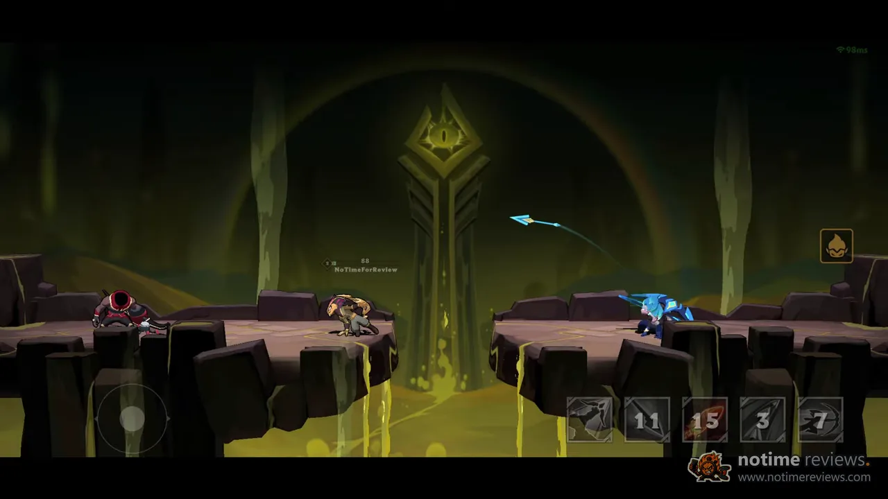 Thetan Immortal: A two versus two match in a dark green temple arena around a glowing totem, with skill cooldowns counting down on the icon bar